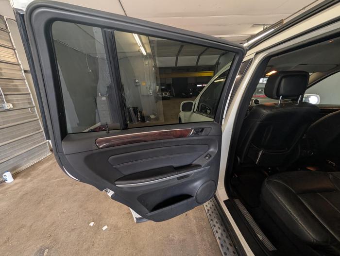 2007 mercedes-benz gl-class gl450 with 195899 miles for sale near elk-river, minnesota b35f601549f347a0a5658bb866531c53.jpg