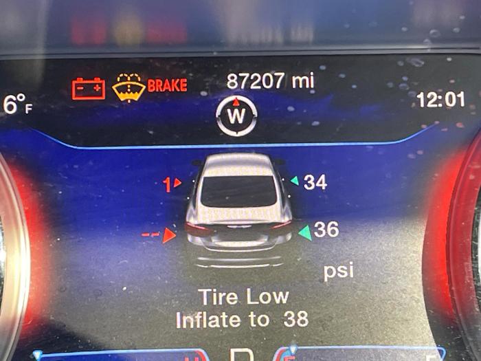 2015 chrysler 200 200s with 87207 miles for sale near elk-river, minnesota b3663c70766a49c28ad9dbe9e937a5c3.jpg