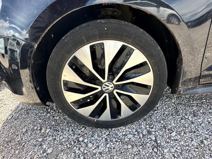 2014 volkswagen jetta hybrid-se for sale near elk-river, minnesota b36d30af722a4947a7abc23ba331653d.jpeg