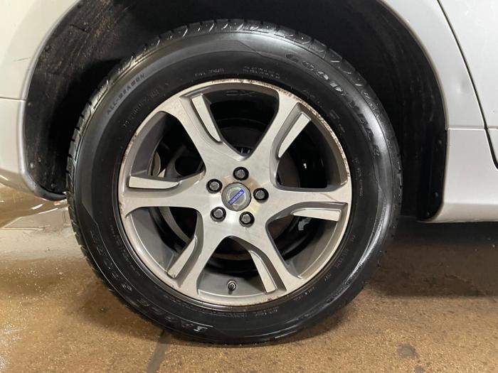 2014 volvo xc60 with 126652 miles for sale near elk-river, minnesota b3923eed24b447c2a0f954ec6b7342ba.jpg