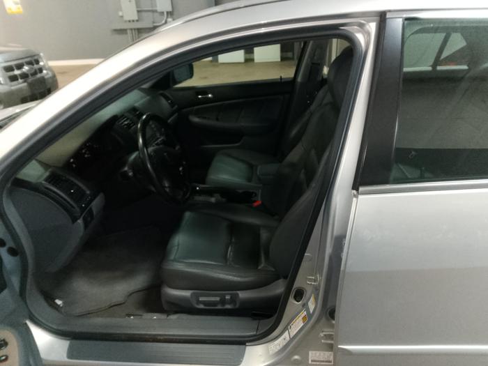 2005 honda accord-hybrid v6-5-speed-at with 202413 miles for sale near elk-river, minnesota b39b842bedd44591a802d1a0436470cf.jpg