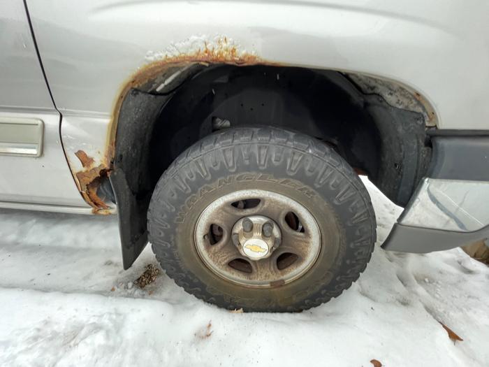 2004 chevrolet silverado-1500 ext.-cab-short-bed-4wd with 157564 miles for sale near elk-river, minnesota b40229e4618d4bdfbe7005a915b0d169.jpeg