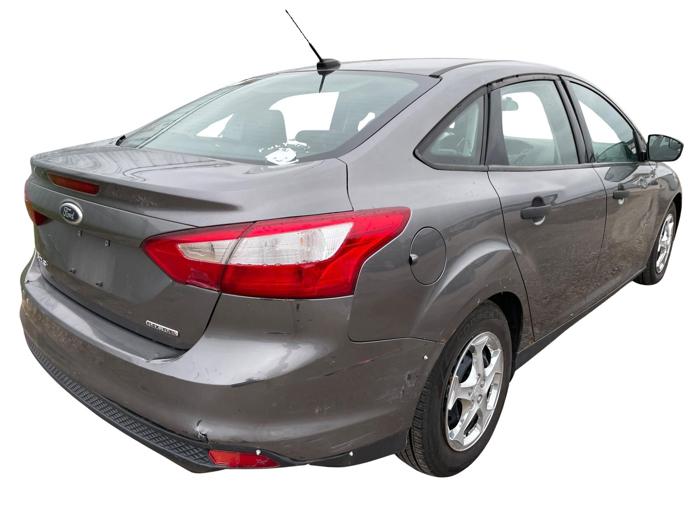 2014 ford focus s-sedan with 133609 miles for sale near elk-river, minnesota b40adca537034e5eb1633f71bdcf5de8.jpg