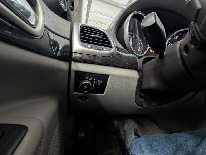 2011 jeep grand-cherokee laredo-4wd with 178808 miles for sale near elk-river, minnesota b434869655ea4692b082de6c274daf9e.jpg