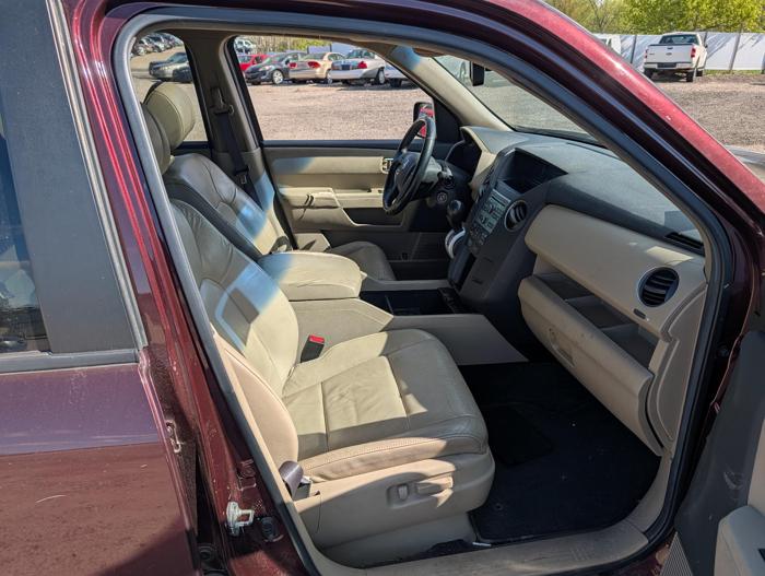 2011 honda pilot ex-l-4wd-5-spd-at with 153904 miles for sale near elk-river, minnesota b47bbff2402a4962913a3e156a6a26db.jpg