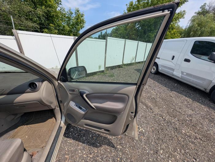 2004 toyota rav4 4wd with 233625 miles for sale near elk-river, minnesota b4895844c0354432872f5db64e31d0b3.jpg
