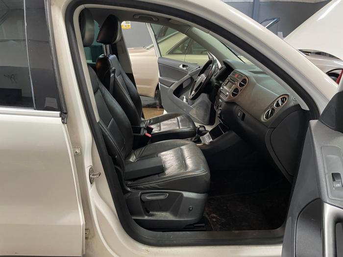 2009 volkswagen tiguan with 204155 miles for sale near elk-river, minnesota b4d7c68a5b134a30831d609d97c6257c.jpg