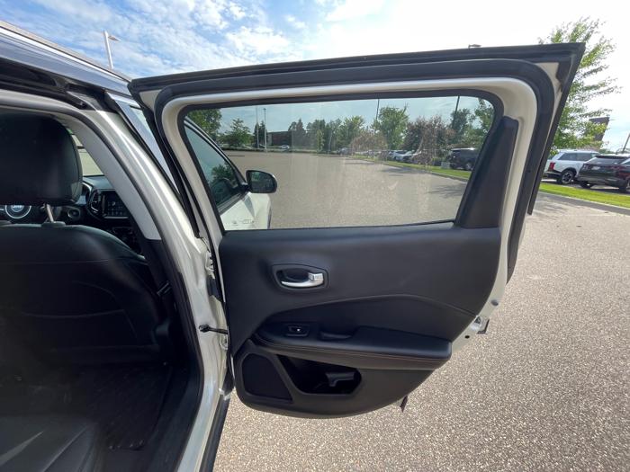 2018 jeep compass limited-4wd with 154529 miles for sale near coon-rapids, minnesota b53d75564f7f44bab47d29fcfc2f3b70.jpeg