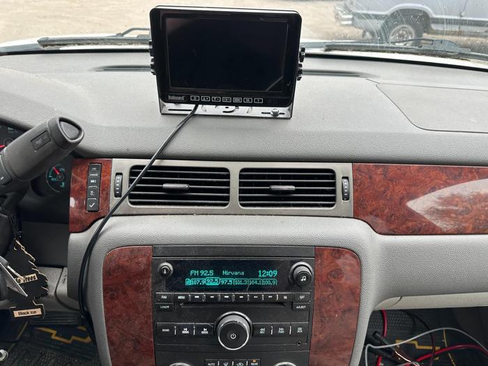 2009 chevrolet suburban lt1-1500-4wd with 242331 miles for sale near elk-river, minnesota b5827d9b36bf451d9b4d4c90cc4ef70d.jpg