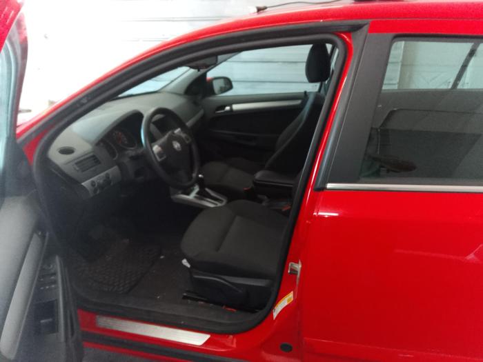 2008 saturn astra xr-5-door with 82565 miles for sale near elk-river, minnesota b5c0306ffcad450b81c7d167b512e191.jpg