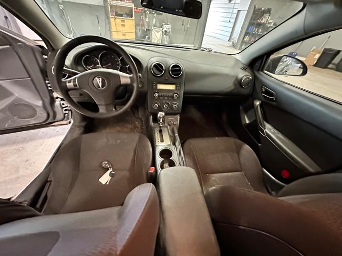 2006 pontiac g6 v6-sedan with 179225 miles for sale near elk-river, minnesota b5dcf54c02fa4d279257671663c477c4.jpeg