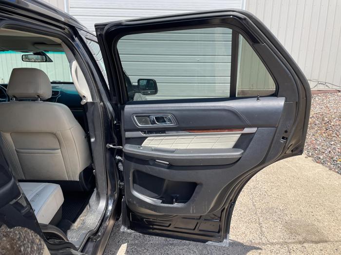 2016 ford explorer platinum with 178102 miles for sale near elk-river, minnesota b5e28b9418384046b9d9e1846dff741c.jpg