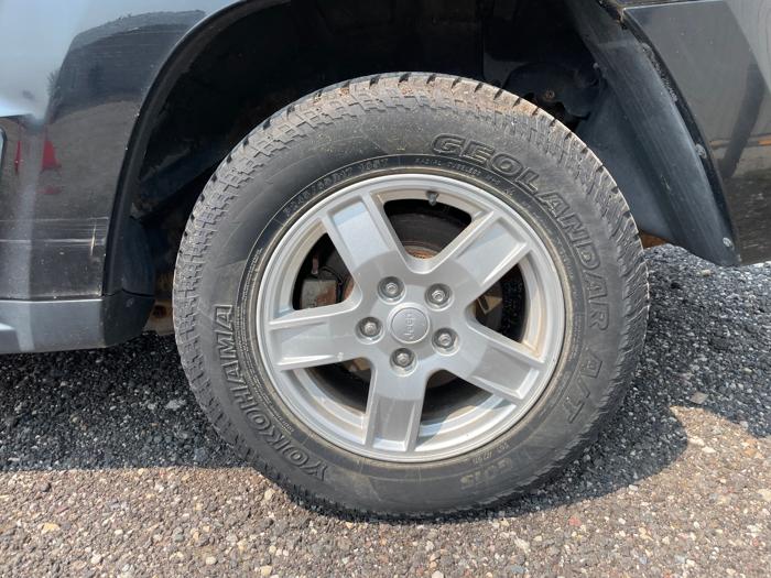 2005 jeep grand-cherokee laredo-4wd with 195717 miles for sale near elk-river, minnesota b5f0d95cc7b940c681b7a043db43329e.jpeg