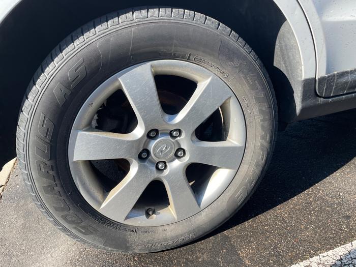 2009 hyundai santa-fe limited-awd with 206664 miles for sale near burnsville, minnesota b5f3eeee57c74f7882485d1f1931dd96.jpeg