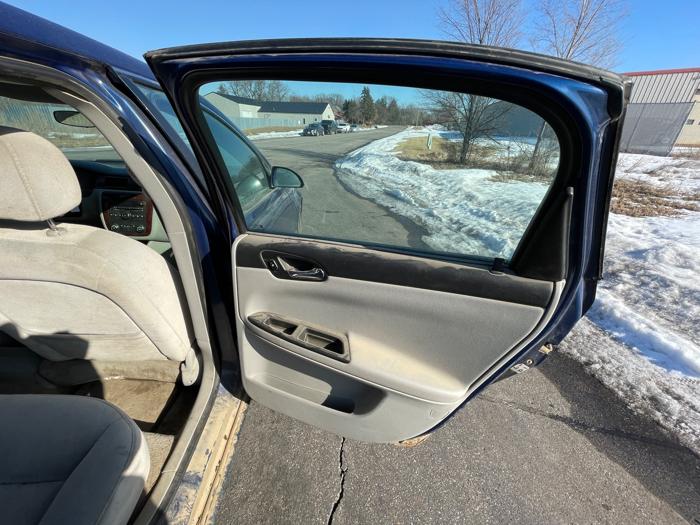 2006 chevrolet impala lt with 251622 miles for sale near elk-river, minnesota b644b949cbf04808a26d17a747876f15.jpeg