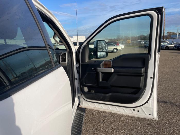 2020 ford f-150 xlt-supercrew-6.5-ft.-bed-4wd with 127752 miles for sale near fridley, minnesota b671a1ee3c334473ba91012472f4a843.jpeg