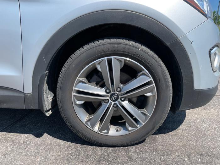 2014 hyundai santa-fe gls-fwd with 178926 miles for sale near elk-river, minnesota b67562492f0748609119741a36fe8d8d.jpeg