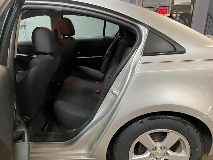 2015 chevrolet cruze 1lt-auto with 177421 miles for sale near elk-river, minnesota b67dc531ee60469e957c0388bfbd7721.jpg