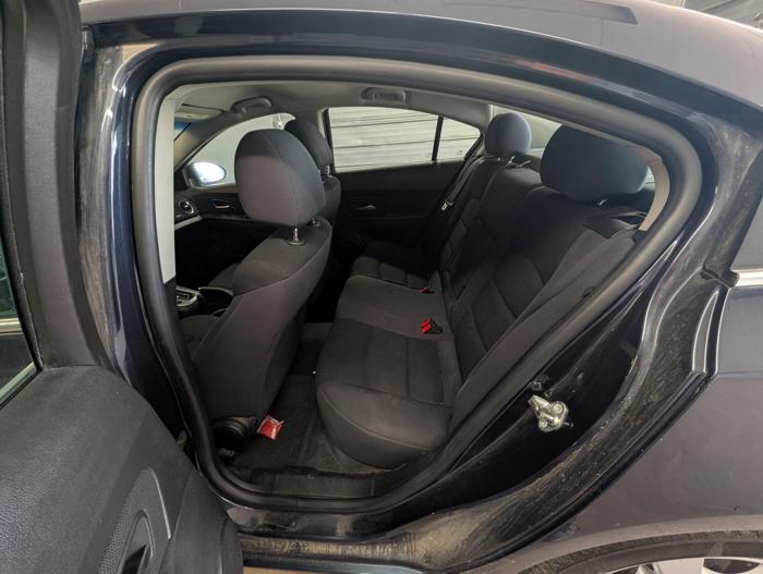 2015 chevrolet cruze 1lt-auto with 137854 miles for sale near elk-river, minnesota b6bdb7cfae0641d4b6e3297d0bac5abc.jpg