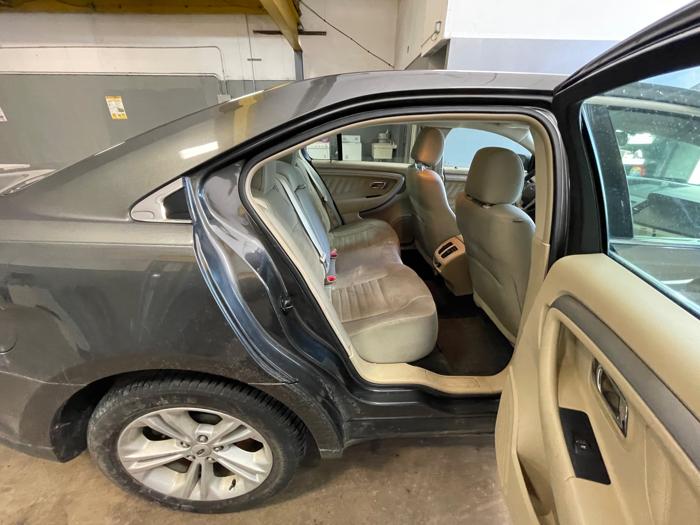 2016 ford taurus se-fwd with 153657 miles for sale near elk-river, minnesota b6d0fe72e7424f5db583fc8973f83f3c.jpeg