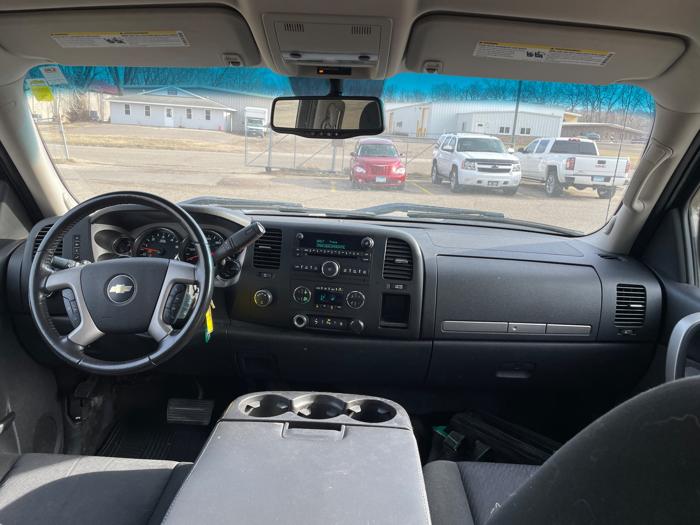 2010 chevrolet silverado-1500 lt1-crew-cab-4wd with 211196 miles for sale near annandale, minnesota b6d92bdab064491d880fee2eca327e94.jpeg