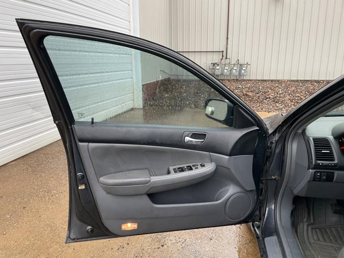 2004 honda accord ex-v-6-sedan-at-with-xm-radio with 214695 miles for sale near elk-river, minnesota b727d44a3dc1499f9a95ddb2ee5f3583.jpeg