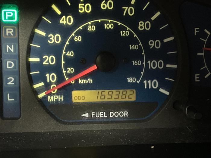 2001 toyota sienna le with 169382 miles for sale near elk-river, minnesota b76114949afc455c9305ec1948d6ff8c.jpg