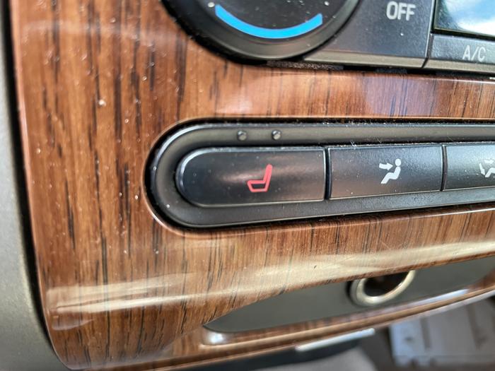 2004 ford f-150 xlt-supercrew-4wd with 196806 miles for sale near columbus, minnesota b76c58e75c4d415eb9423d3c035c18d6.jpeg