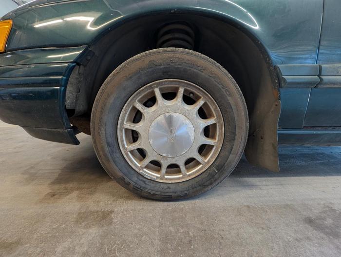 1995 ford taurus gl with 206115 miles for sale near elk-river, minnesota b7831e3e6c5e4bc4a1c1e60d2935be05.jpg