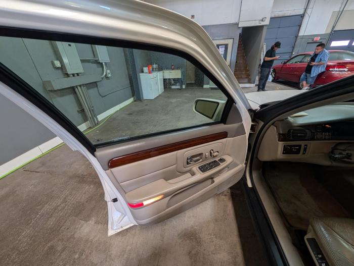 1999 cadillac deville delegance with 107372 miles for sale near elk-river, minnesota b826e92776fa4690a7aabc25ccad6e10.jpg