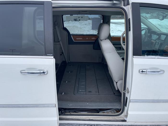 2008 chrysler town-&-country limited with 88271 miles for sale near rochester, minnesota b828912c80d74d31a2f0e5e17877e962.jpeg