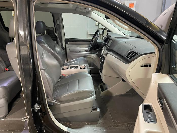 2009 volkswagen routan sel with 175091 miles for sale near elk-river, minnesota b82e4d97a1554d11a54057c73c566c49.jpg