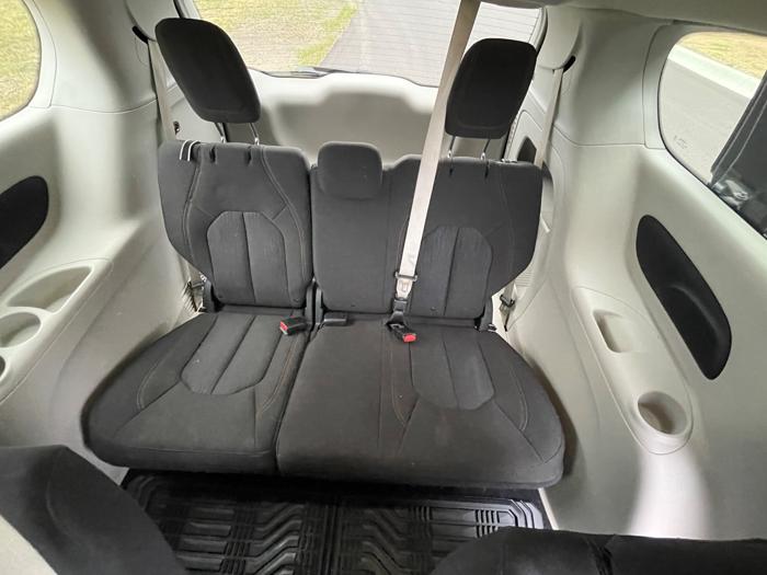 2017 chrysler pacifica touring with 257812 miles for sale near rochester, minnesota b84bdc2990e7498d95e48dbb8c5e45ef.jpeg