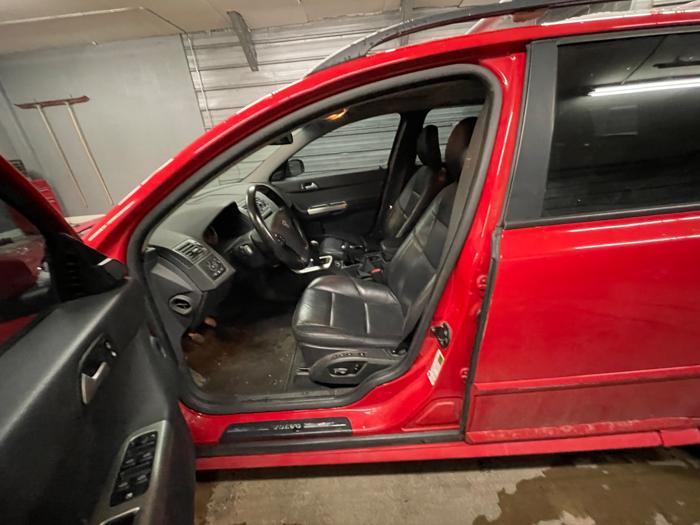 2007 volvo v50 t5-awd with 148613 miles for sale near elk-river, minnesota b85465ba5caa4b75ab6258fbb21a9d90.jpeg