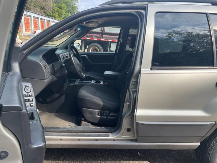 2004 jeep grand-cherokee laredo-4wd with 154499 miles for sale near maplewood, minnesota b8585e22dddf499994f4352b58696be4.jpeg