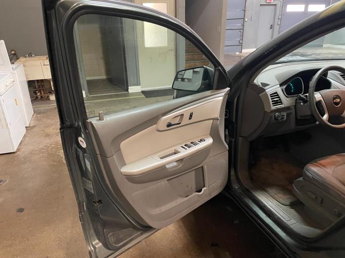 2010 chevrolet traverse lt with 207584 miles for sale near elk-river, minnesota b86643cfcff44053bd1cae1ef35c1637.jpg