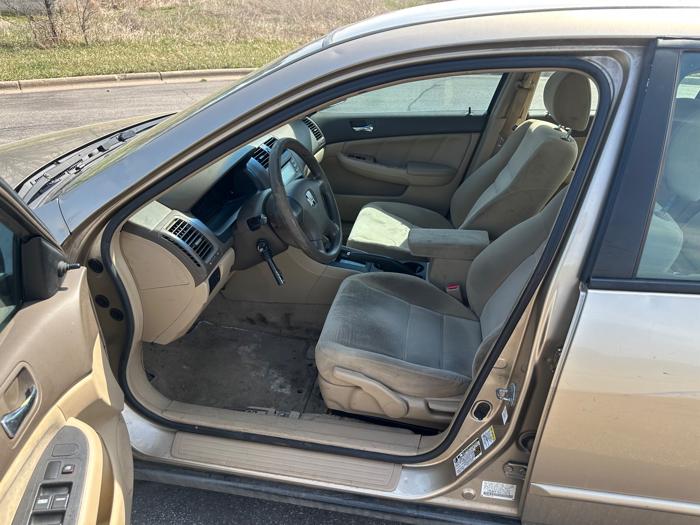 2005 honda accord dx-sedan-at with 201856 miles for sale near elk-river, minnesota b8975f1aafb34f86a5121dc9f0acc970.jpeg