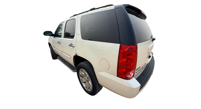 2008 gmc yukon slt-1-4wd with 242684 miles for sale near elk-river, minnesota b8bdda29076741008d3d68aeac674c9c.png