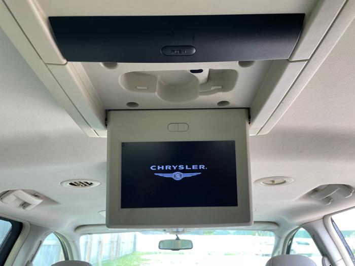 2008 chrysler town-&-country touring with 204610 miles for sale near elk-river, minnesota b8c23ef0a4e148c797aa78622e3add4e.jpeg