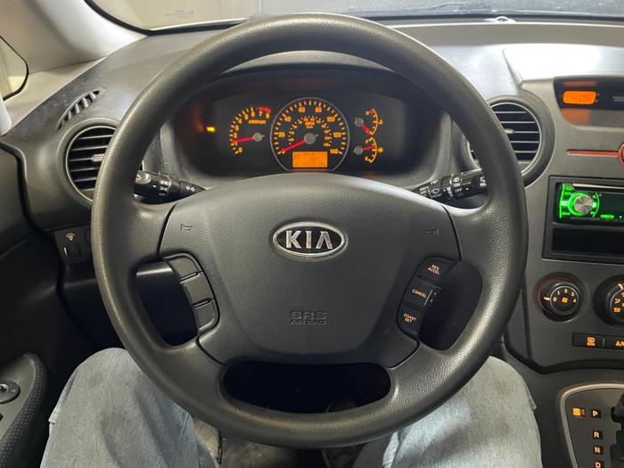 2009 Kia Rondo