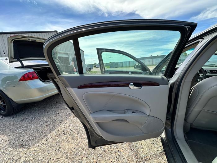 2008 buick lucerne cxs with 173535 miles for sale near elk-river, minnesota b8d59e3ffada44d68e55b549ab5e6a7d.jpeg