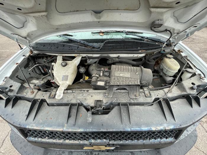 2016 chevrolet express 2500-cargo with 196702 miles for sale near new-hope, minnesota b8df832a1a9b4eaca7f6fc9826eb5cd5.jpeg