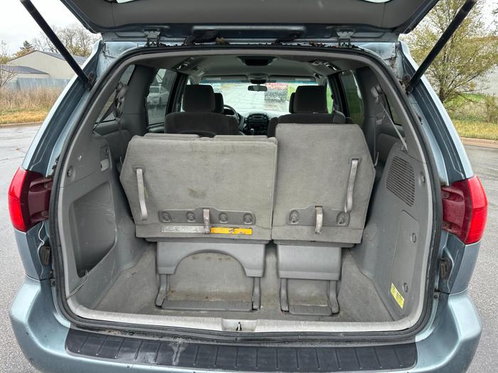 2004 toyota sienna le---7-passenger with 228430 miles for sale near elk-river, minnesota b8f5e22f78a8436aa568b79654bc5d76.jpg