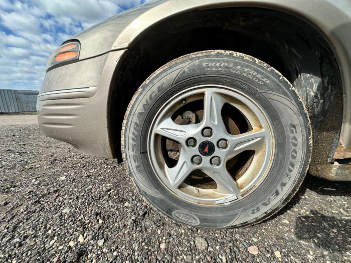 2001 pontiac bonneville se with 155771 miles for sale near elk-river, minnesota b96043b8d50f4b1e9146f3d50240fcbd.jpeg