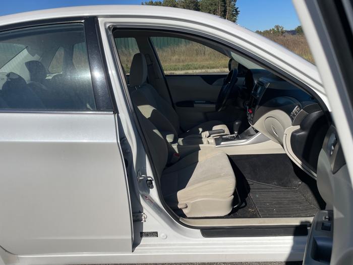 2010 subaru impreza 2.5i-4-door with 177104 miles for sale near elk-river, minnesota b9740667ea424f878443721d50fe5b3a.jpeg