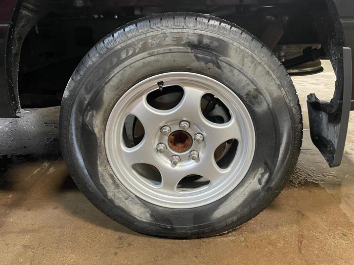 2018 ford f-150 xlt with 200737 miles for sale near elk-river, minnesota b983809f5c36458b95807a821e715867.jpg