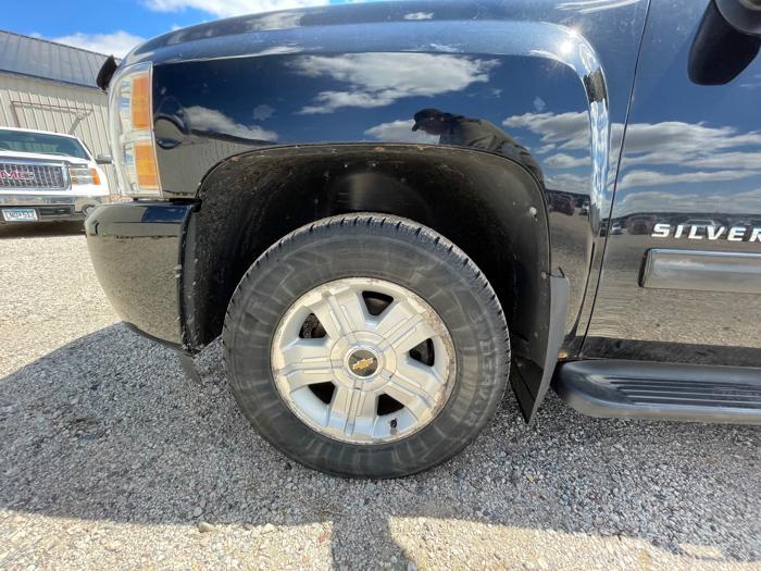 2011 chevrolet silverado-1500 ltz-crew-cab-4wd with 121366 miles for sale near elk-river, minnesota b9a4a67f857e46eb8bb5a6b57cafe98f.jpeg