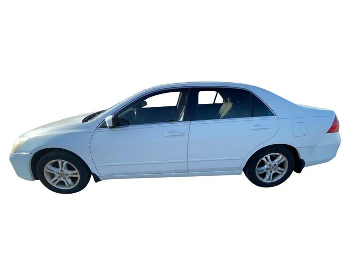 2007 honda accord ex-l-sedan-at with 221067 miles for sale near elk-river, minnesota b9b8dc8db6454e7283caa4ecf7edb5bb.jpg