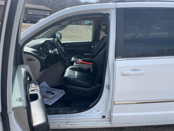 2013 chrysler town-&-country touring with 167796 miles for sale near jordan, minnesota b9ca7a7d2d2646e994ddc0e3b5db9ac8.jpeg