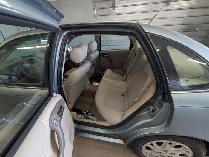 2003 saturn l-series-sedan l200 with 107850 miles for sale near elk-river, minnesota b9d8b046cabb4f93b0a0f7b136a53a20.jpg